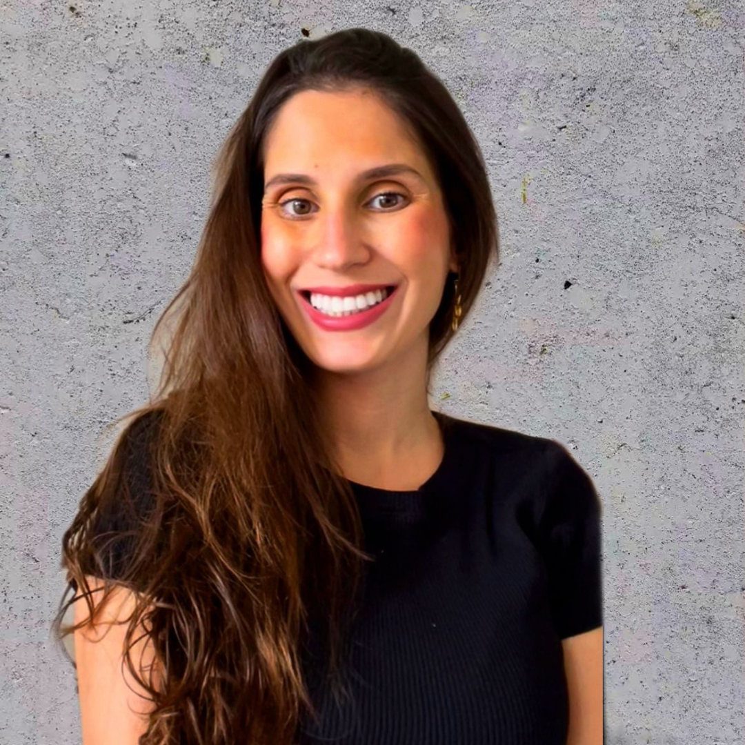 Foto da veterinária Bianca Franzoni Ribeiro